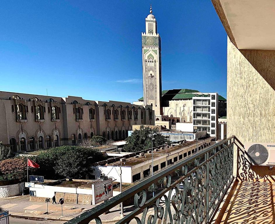 2 Bedrooms Amazing View Of Hassan2 Mosque Luxury image 0