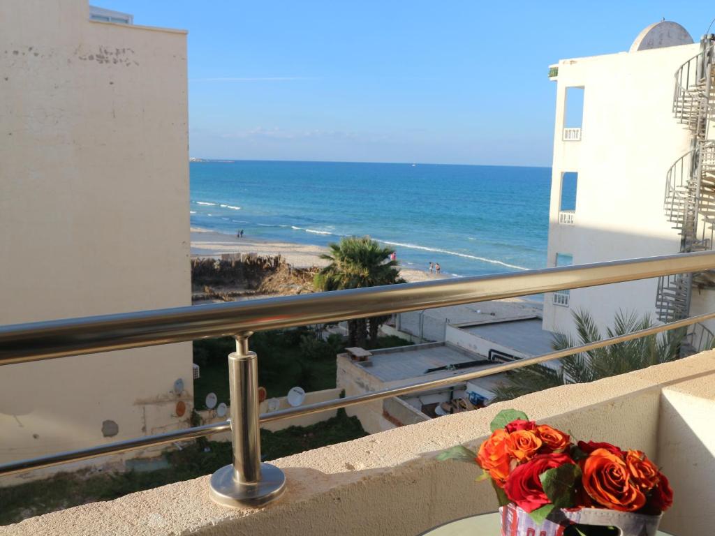 4 seasons appartment Hammam Sousse image 6