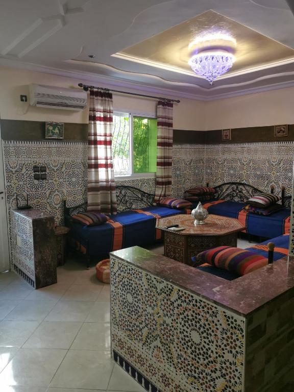 Adam's House-moroccan style image 9