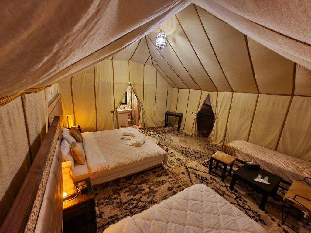 Africa Luxury camps image 7