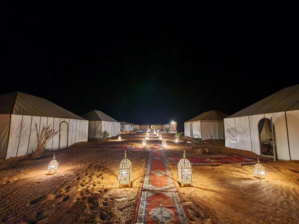 Africa Luxury camps image 9