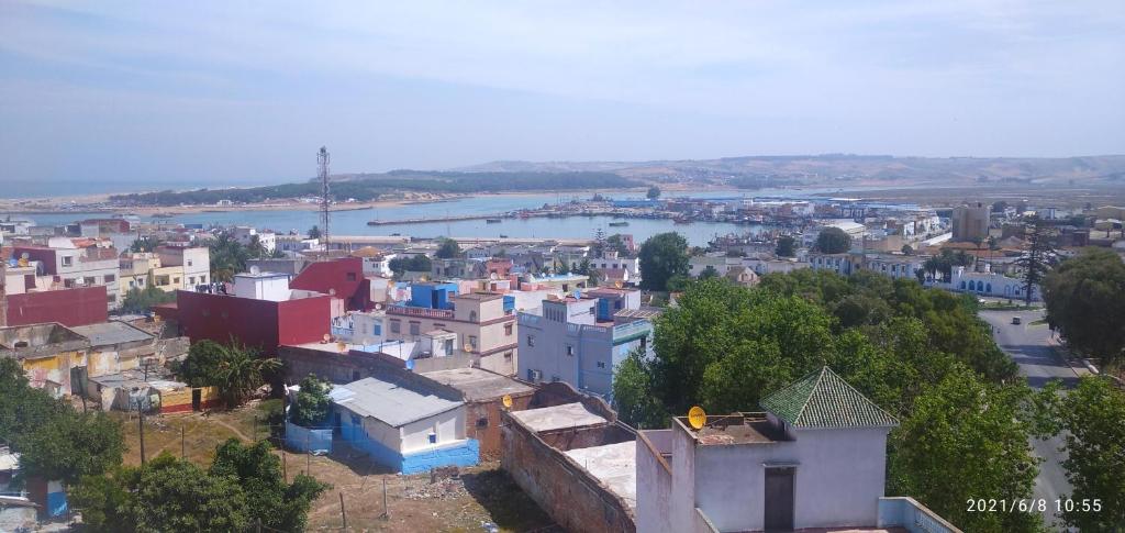 APARTAMENTOS PALACIO RIAD LARACHE image 0