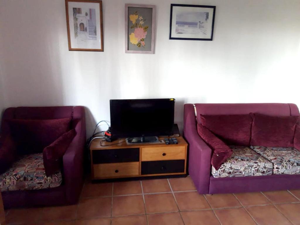 Apartment with 2 bedrooms in Cabo Negro with enclosed garden 300 m from the beach image 4