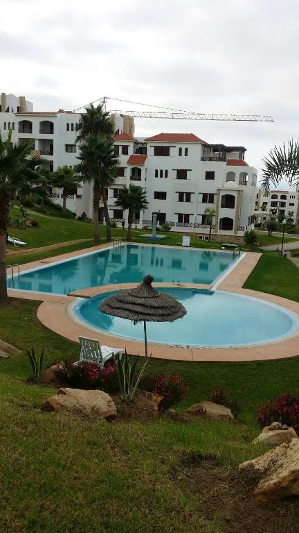 Apartment with 2 bedrooms in Cabo Negro with shared pool and enclosed garden 5 km from the beach image 4