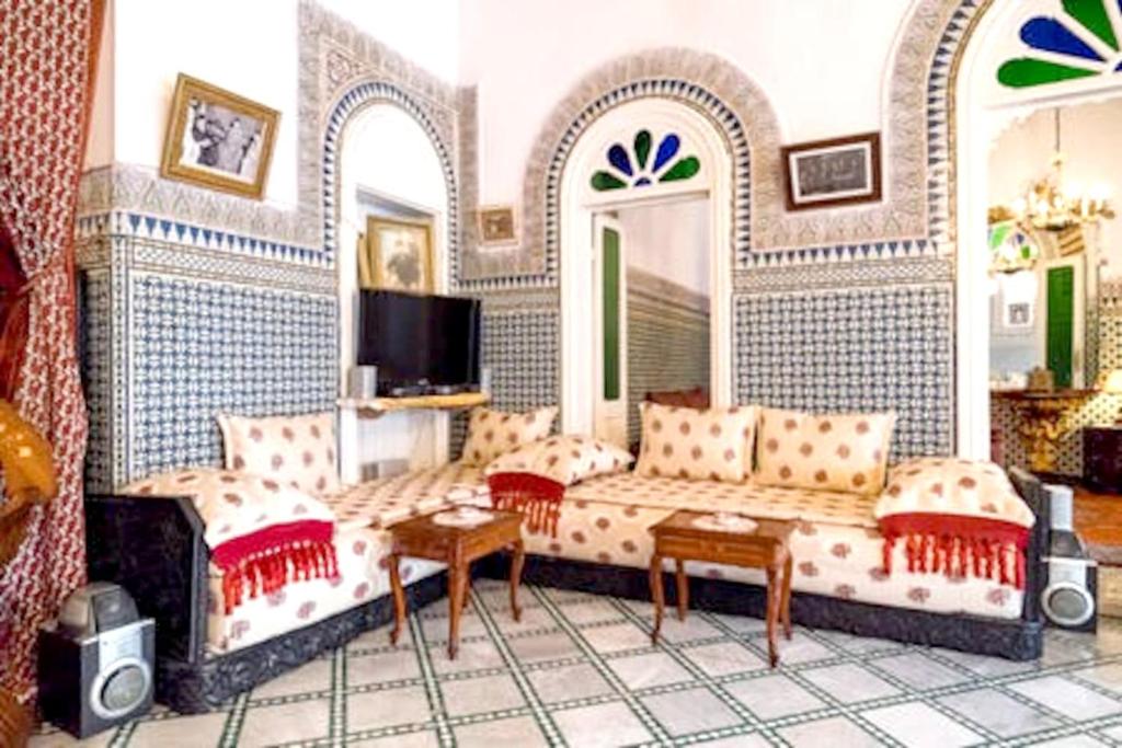 Apartment with 2 bedrooms in Fes El Bali Fes with enclosed garden and WiFi image 0