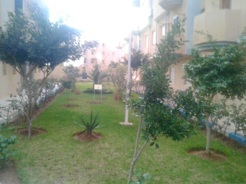 Apartment with 2 bedrooms in Martil with wonderful sea view shared pool and enclosed garden 2 km from the beach image 1