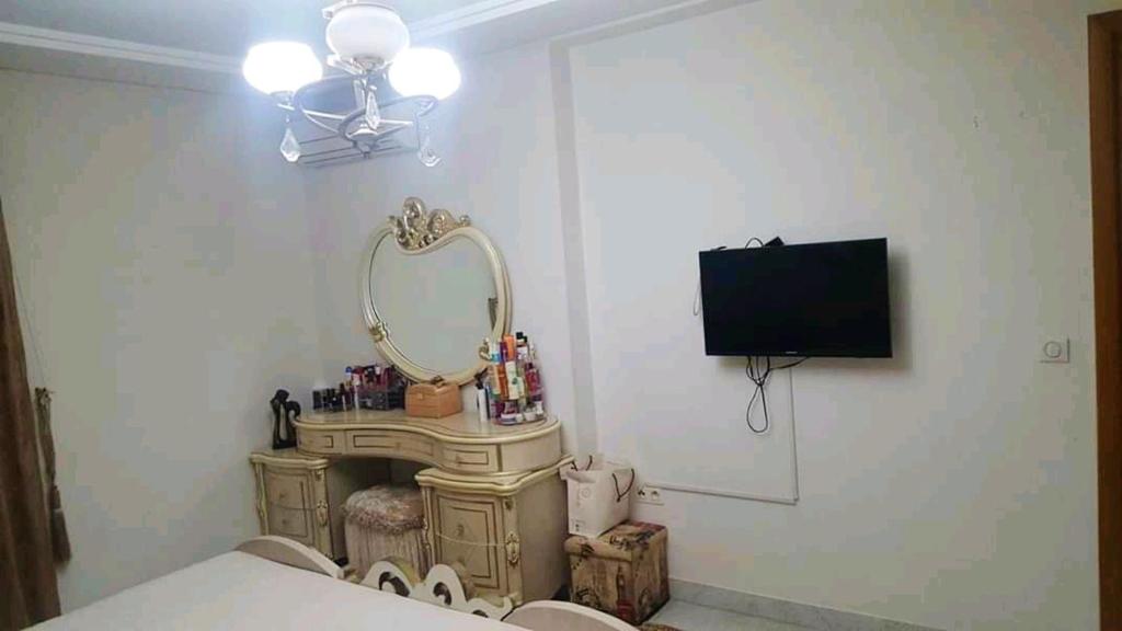 Apartment with 2 bedrooms in Ville Nouvelle Meknes with wonderful city view enclosed garden and WiFi image 3