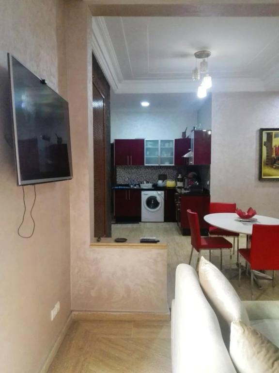 Apartment with 3 bedrooms in Maarif Casablanca with wonderful city view furnished garden and WiFi image 2