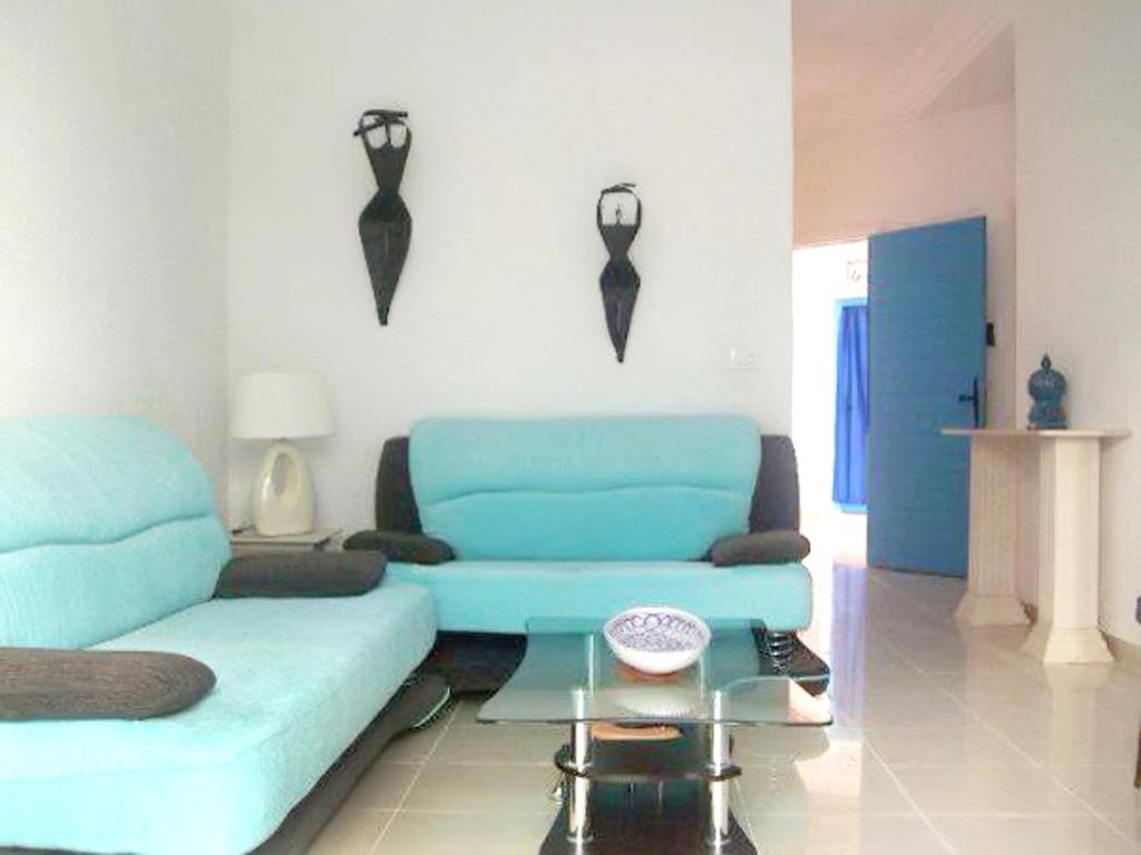 Apartment with one bedroom in Akouda with shared pool and enclosed garden 200 m from the beach image 0