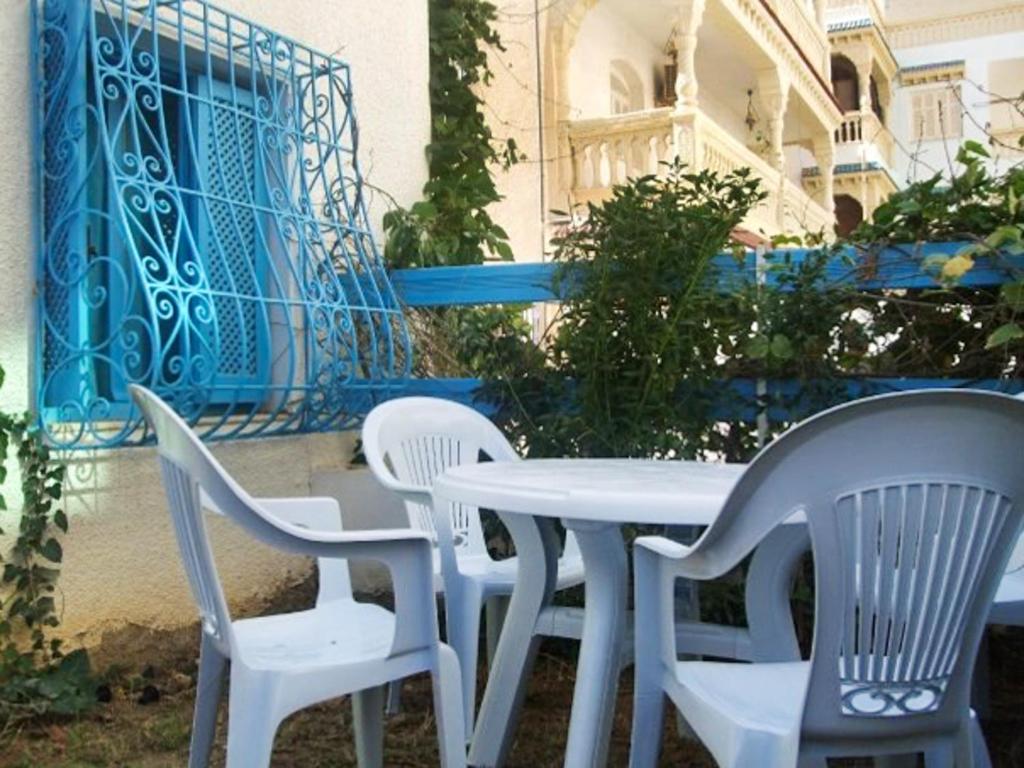 Apartment with one bedroom in Akouda with shared pool and enclosed garden 200 m from the beach image 2