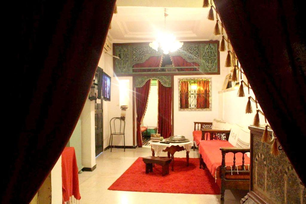 Apartment with one bedroom in Tunis with wonderful mountain view furnished terrace and WiFi image 2