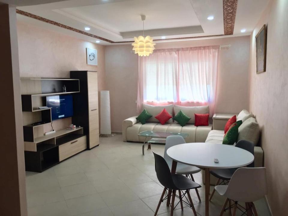 Appartement Maamora centre ville Kenitra , deux chambres ,en face gare TGV