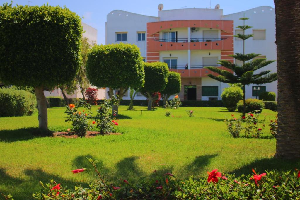 Appartement tout confort avec une grande piscine