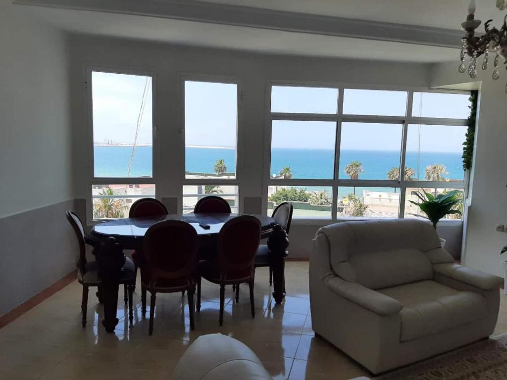 Beach View Apartment (Boulevard Mohammed VI) image 6