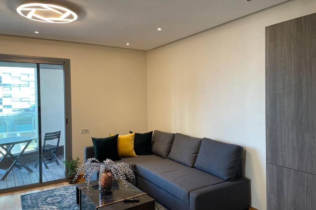 Brand new, Stylish & Well located Apartment in Casa-Marina image 5