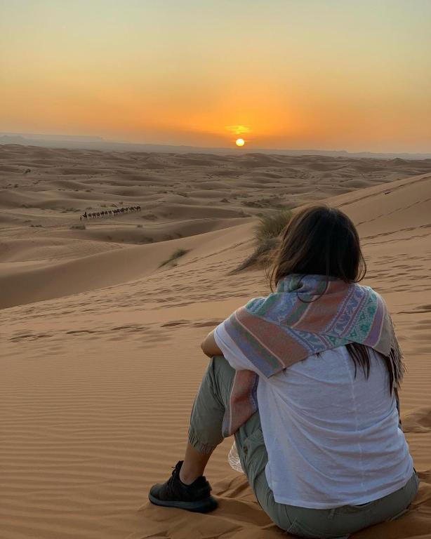 Camel Trekking Desert Camp image 7