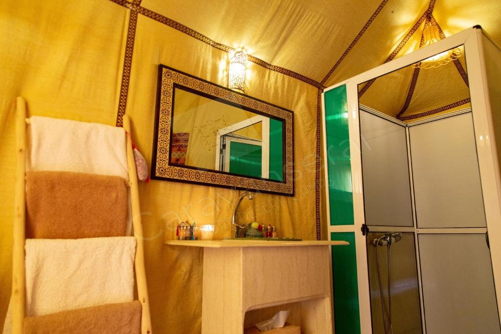 Caravanserai luxury Desert Camp image 0