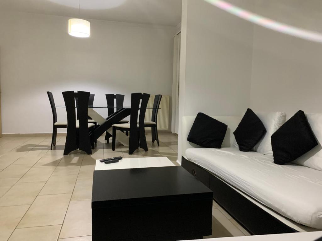 Charmant appartement f4 à la résidence Hasnaoui Oran image 3