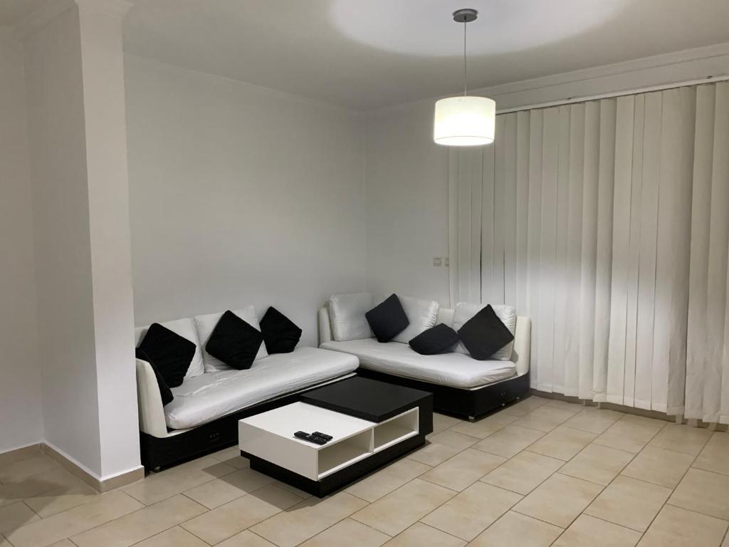 Charmant appartement f4 à la résidence Hasnaoui Oran image 4