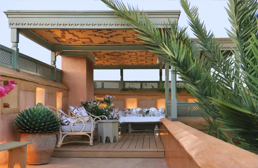 Charming riad and Douiria, 6 bedrooms and swimming pool on the terrace and breakfast included image 0