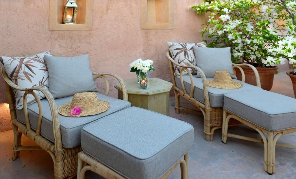 Charming riad and Douiria, 6 bedrooms and swimming pool on the terrace and breakfast included image 5