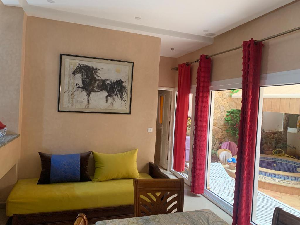 Europa mirlef t aventur Guest House image 4