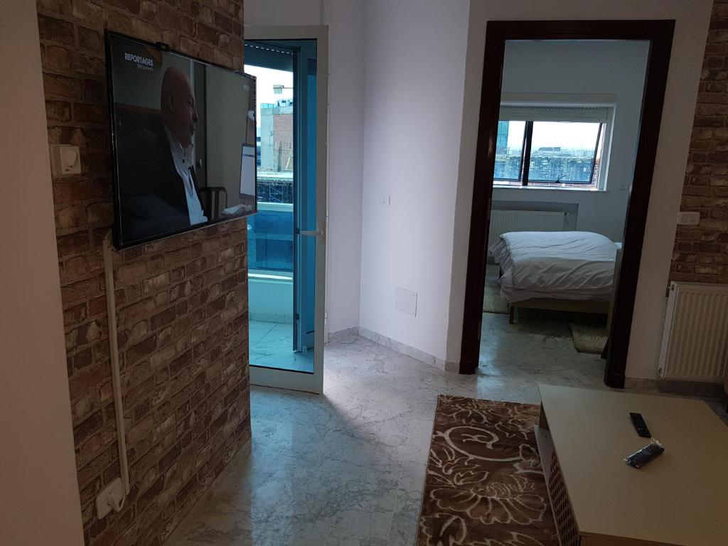 Excellent Appartment in Lac 2 Near Tunisia Mall image 9