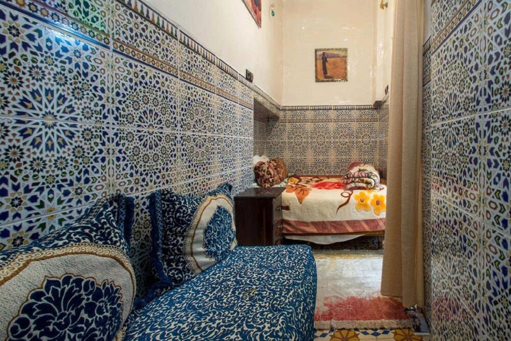 Family Room for 4 peoples Sunny Riad Inside Medina Fes El Bali image 3