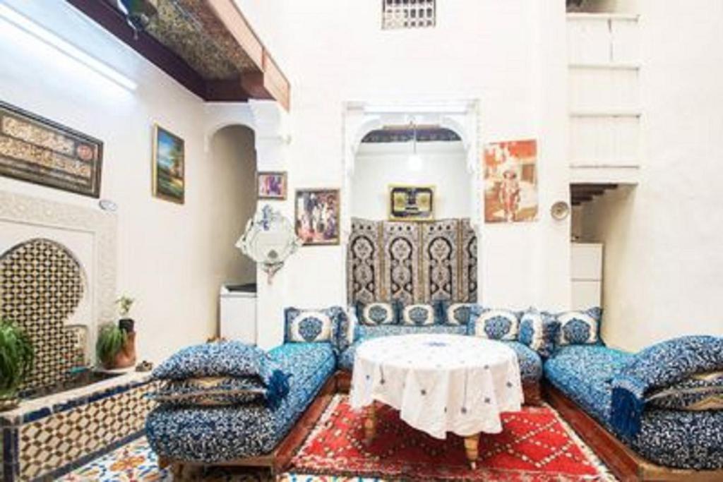 Family Room for 4 peoples Sunny Riad Inside Medina Fes El Bali image 6