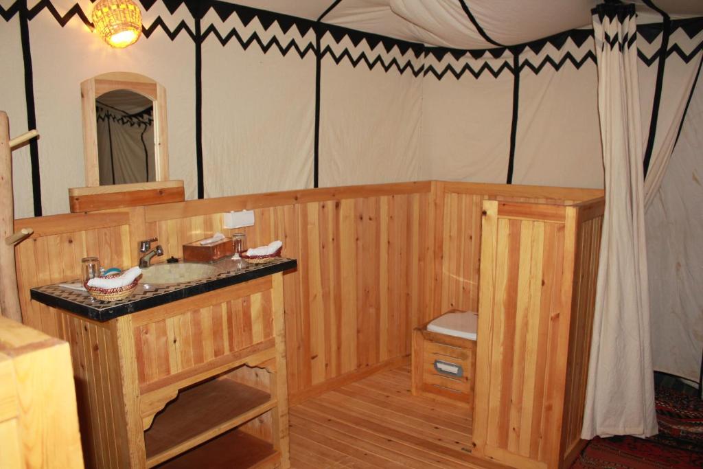 Golden Dune Luxury Camp image 8