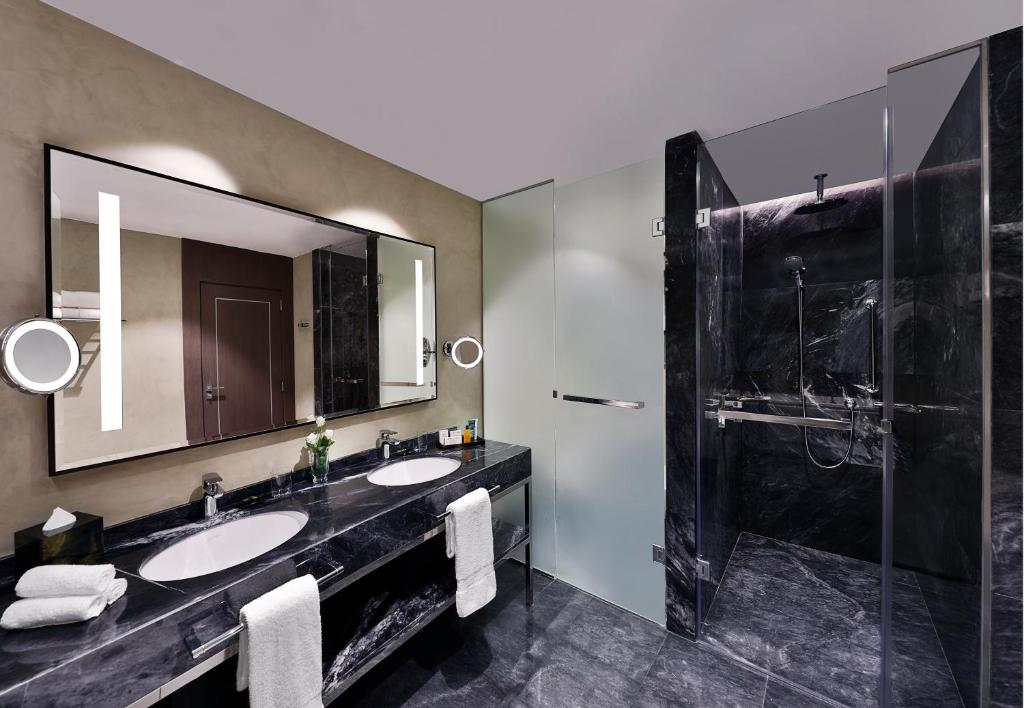 Hilton Tanger City Center Hotel & Residences image 3