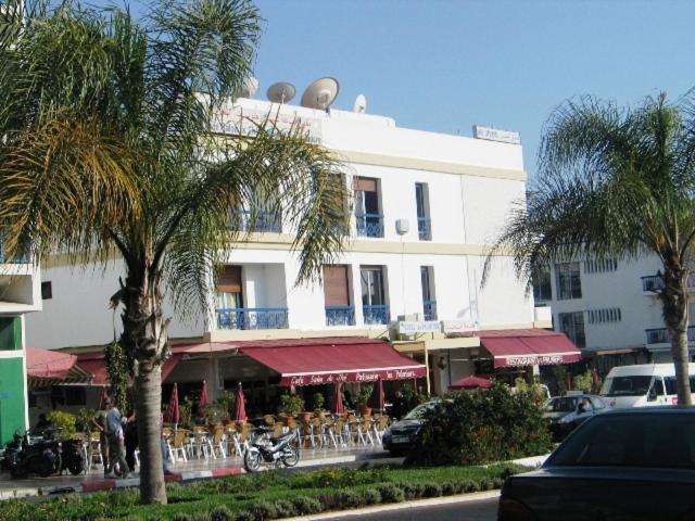 Hotel les palmiers image 1