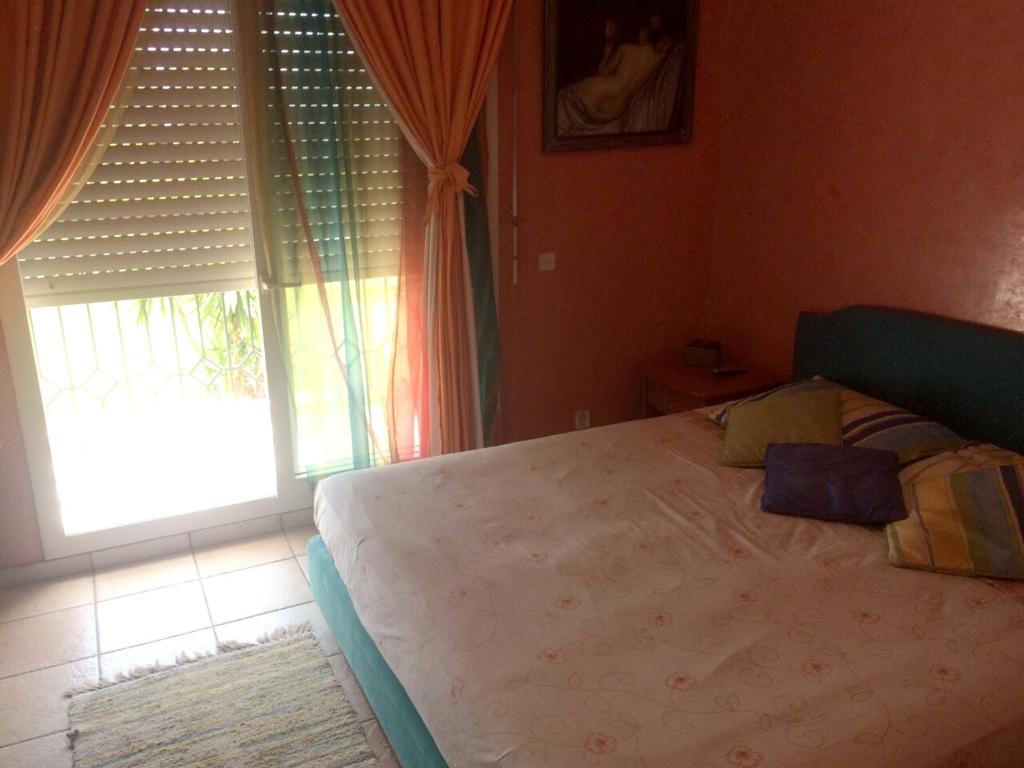 House with 3 bedrooms in Bouznika with wonderful lake view shared pool and furnished garden 50 m from the beach image 7