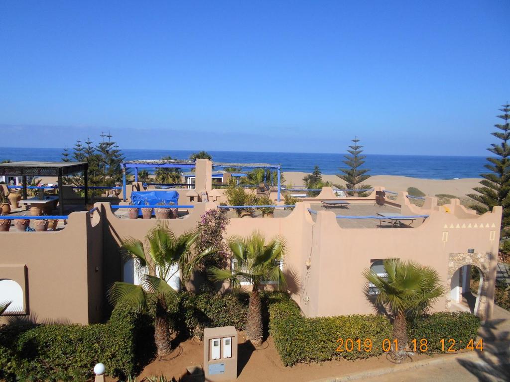 House with 4 bedrooms in Mirleft with wonderful sea view shared pool furnished terrace 100 m from the beach image 6