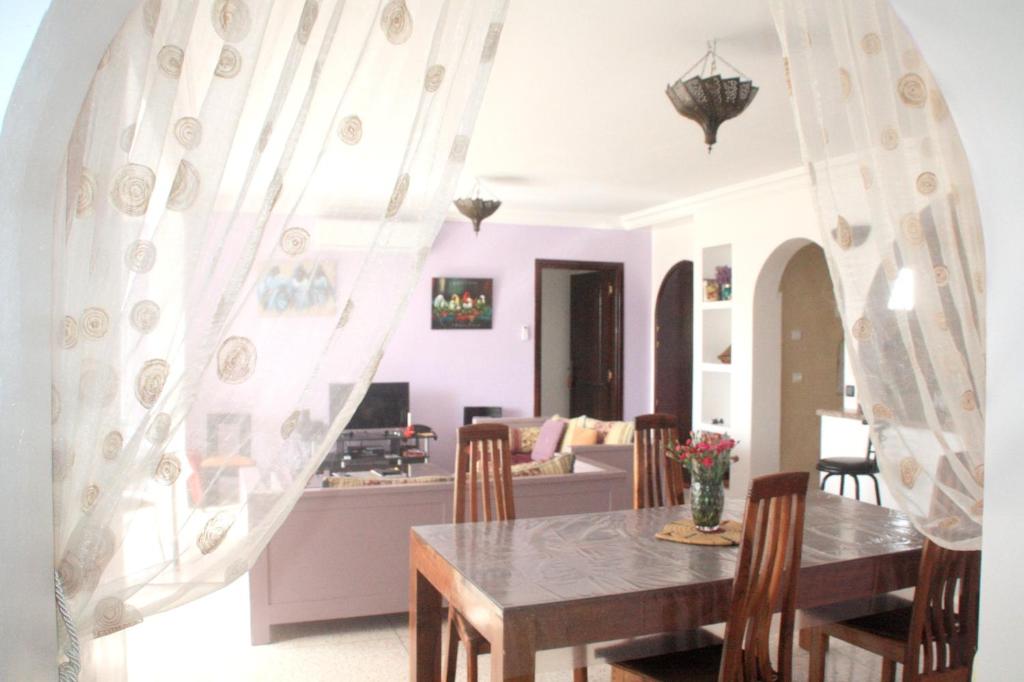 House with 4 bedrooms in Mirleft with wonderful sea view shared pool furnished terrace 100 m from the beach image 9