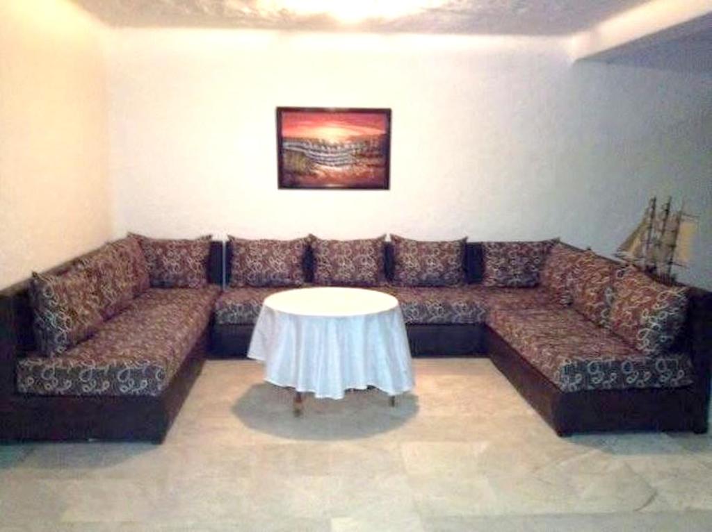 House with 5 bedrooms in Tetouan with wonderful mountain view and enclosed garden image 4