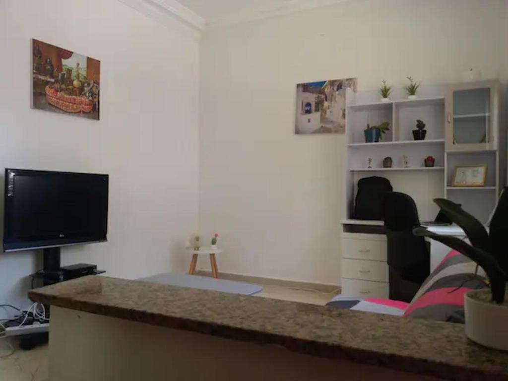 KZA Studio Apt full city center & 5min to Beach image 4