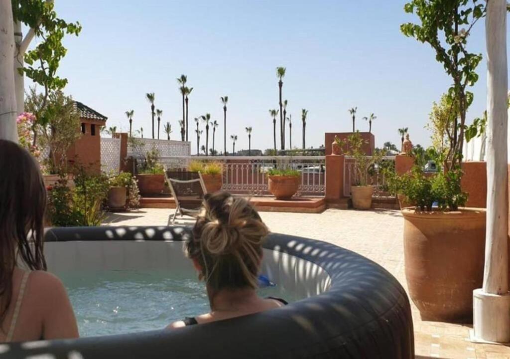 \"LE 21\", EXCLUSIVE DUPLEX 400m from Jemaa el Fna - JACUZZI - HAMMAM - NETFLIX - HIGH-SPEED WIFI