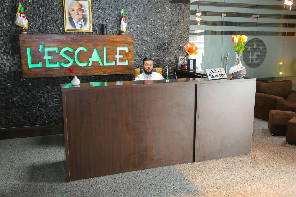 L'ESCALE HOTEL image 3