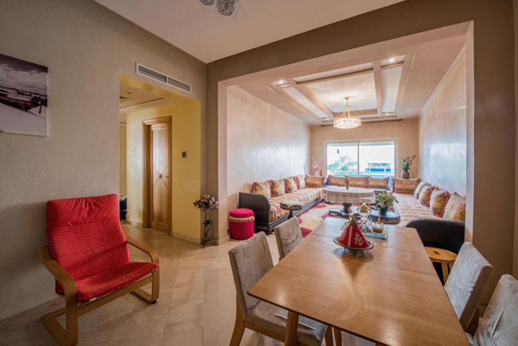 Luxurious Apartment Nouacer Near the Airport with Garden View image 0