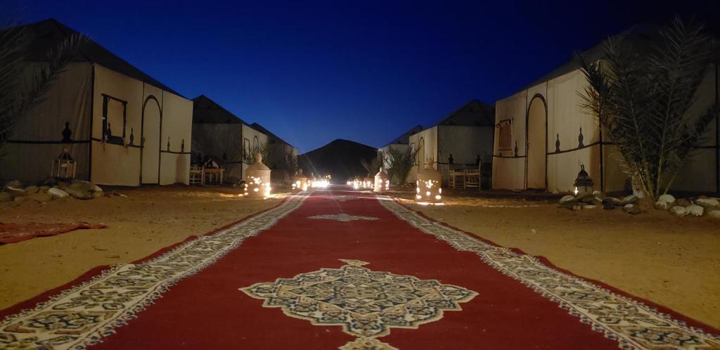 luxury merzouga camp image 4