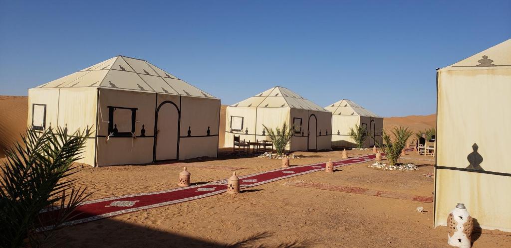 luxury merzouga camp image 8