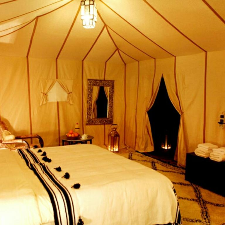 Merzouga Luxury Camp Experience image 1