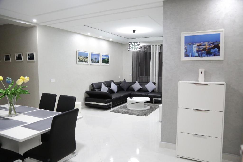 Modern Apartment in the heart of Tangier image 3