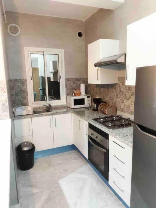 Modern Apt in Desirable Area Close to Marsa, Lac image 3