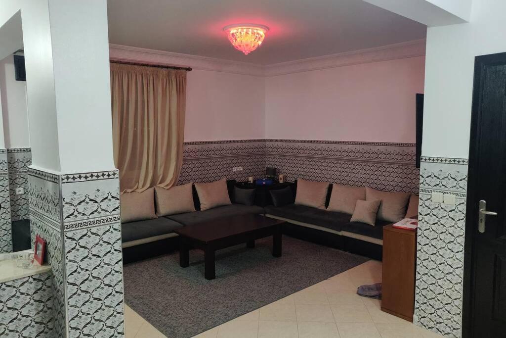 Newly Renovated Tangiers Appartment with Terrace.