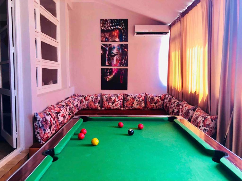 Precious apartment, bottom of Agdal, Billiard&Wifi image 2