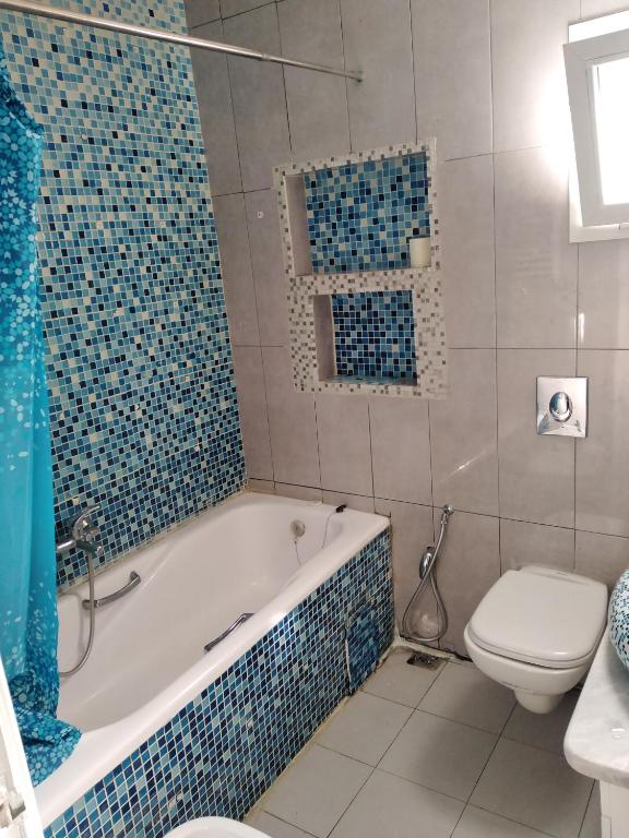 Pretty and independent Apartment located in Tunis city image 4