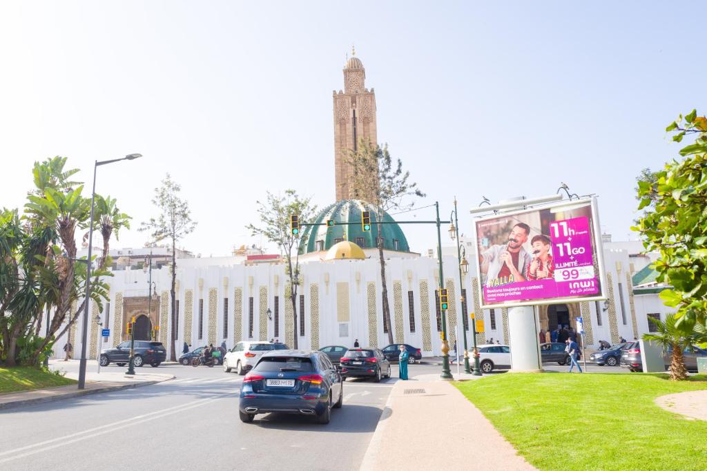 RABAT AGDAL GARE TGV ARRIBAT Center image 6