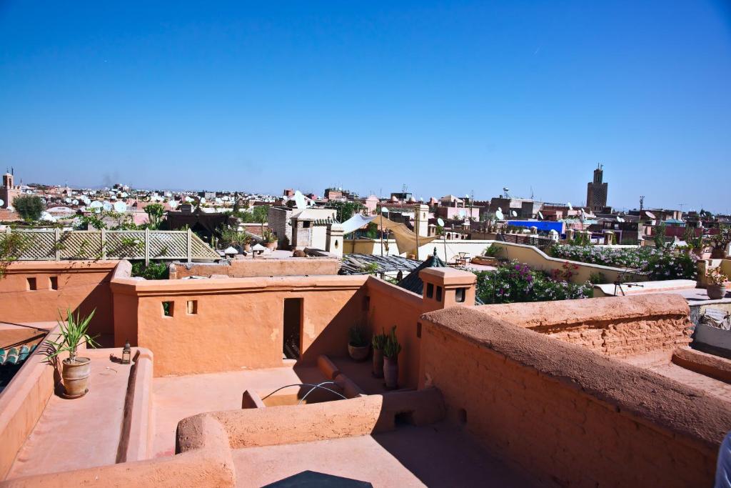 Riad Al Loune image 0